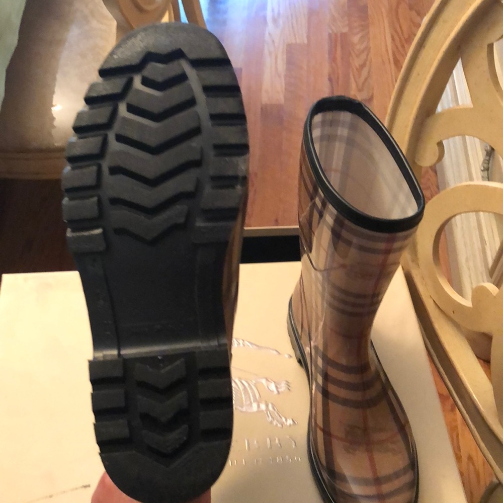 Burberry hay market boots 38 - Picture 2 of 2